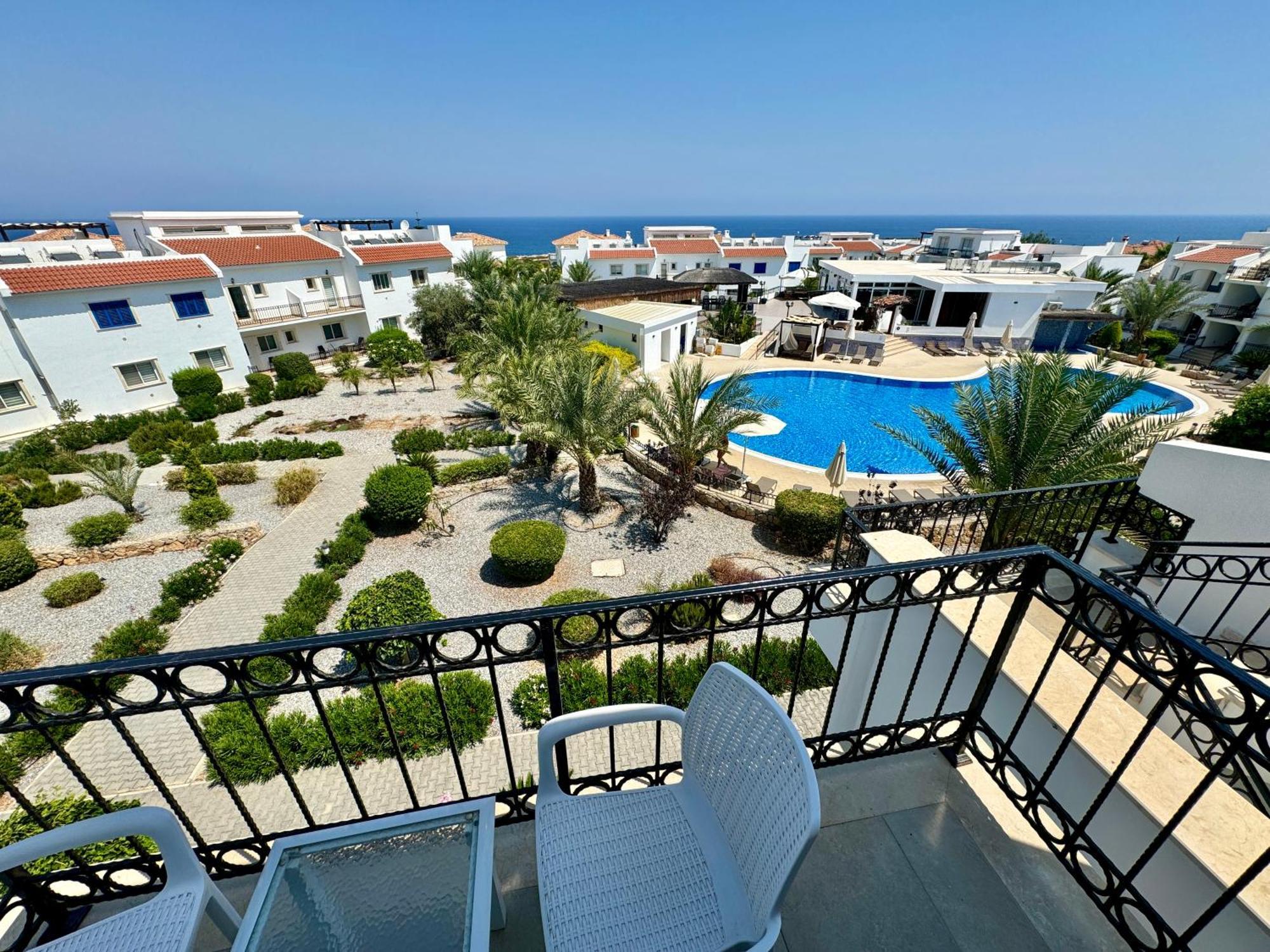 Carrington Holidays Cirénia Exterior foto