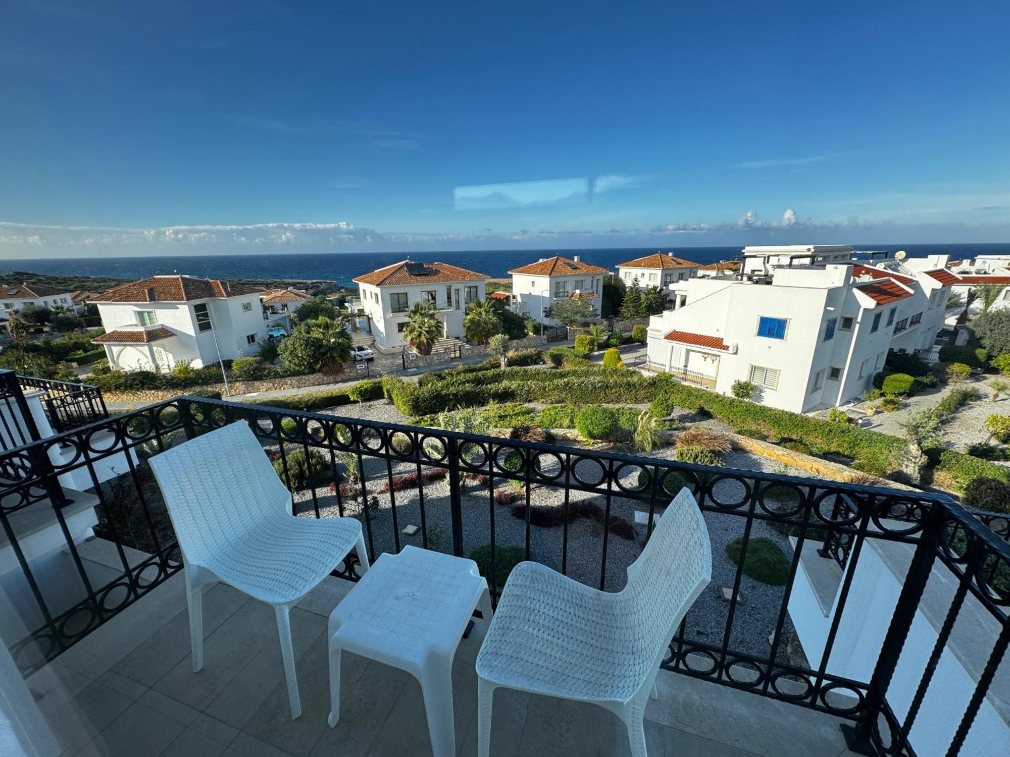 Carrington Holidays Cirénia Exterior foto